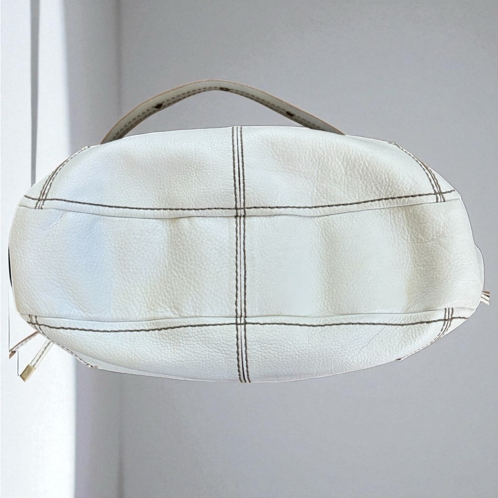 TOD'S Miky Easy Media Shoulder Handbag in White Pebbled Leather - Picture 7 of 14